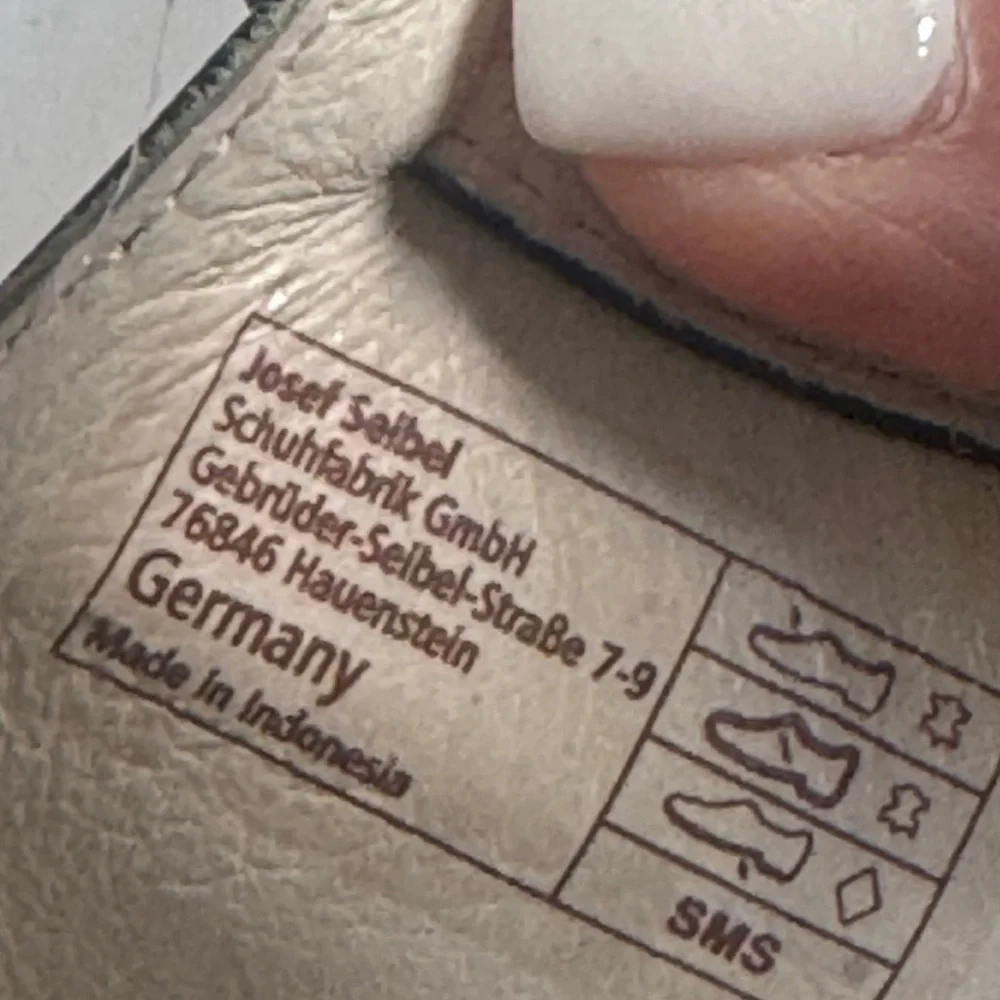 JOSEF SEIBEL Fabia Black Leather‎